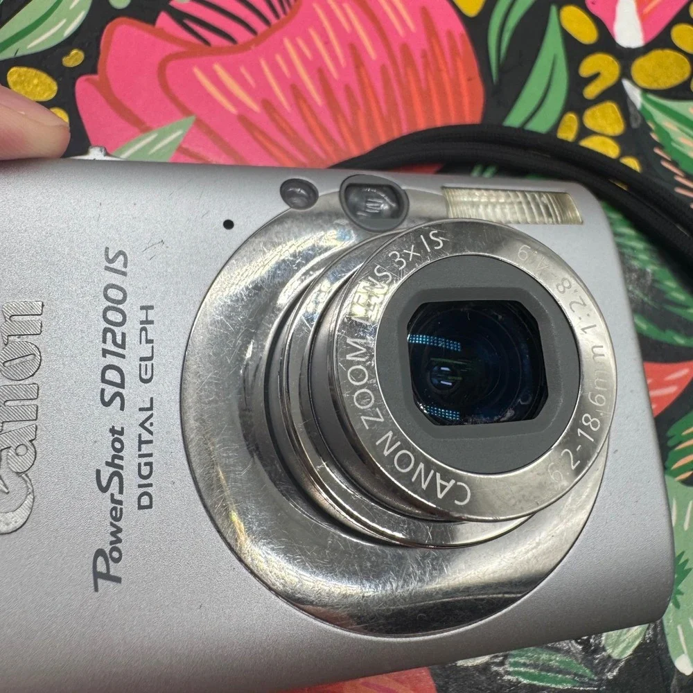 Canon powershot sd1200